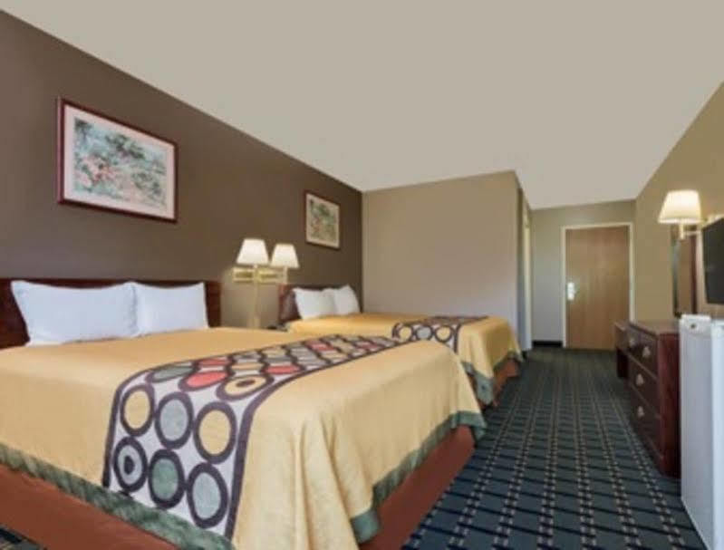Hotel Super 8 By Wyndham Bellefontaine Exterior foto
